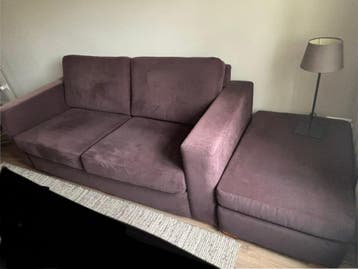 Twee en half zits bank grijs met hokker