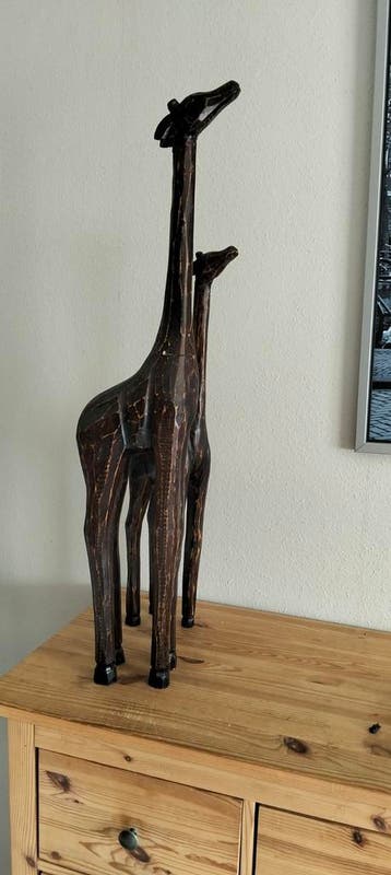 2 houten giraffen..