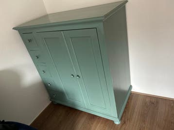 Gratis afhalen: groene Televisiekast - L108 x B60 x H120 cm