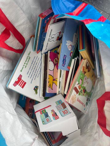 Kinderboeken en babyspeelgoed