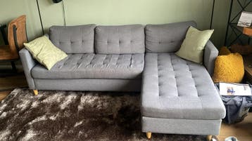 Gratis bank met lichte gebruikssporen op te halen