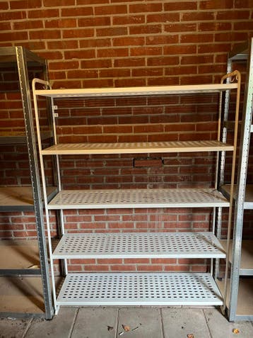 Gratis stellingrekken voor schuur - 3 stuks