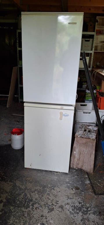 GERESERVEERD Gratis 2 koelkasten tafelmodel