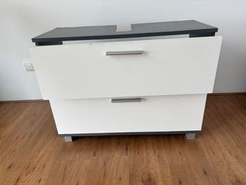 Wastafelkast (gebroken schuifmechanisme bovenste lade)