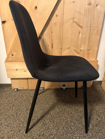 Eetkamerstoelen gratis af te halen