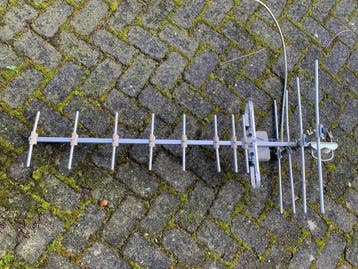 13 - elements antenne Wisi ER 13. Gratis op te halen