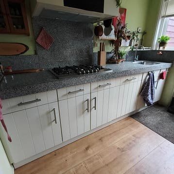 Aangepast! Keuken met Granieten Blad en Apparatuur