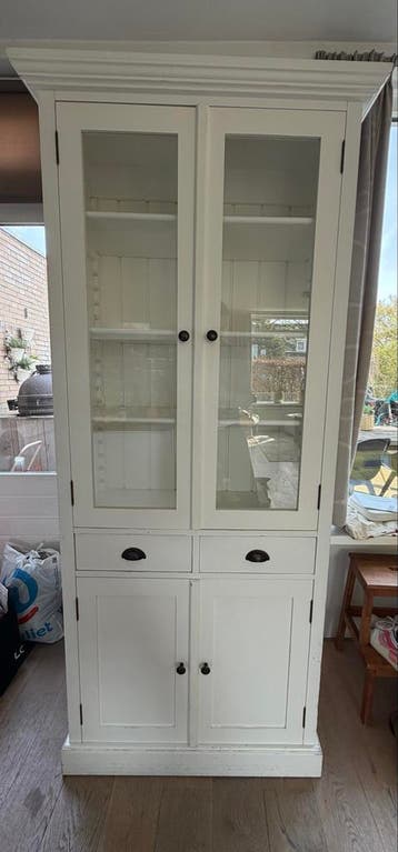 Servieskast (gratis op te halen)