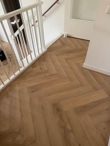 GRATIS Visgraat klik pvc 80m2