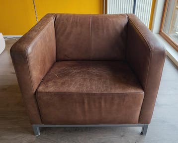 Gratis bruine kunstleer stoel