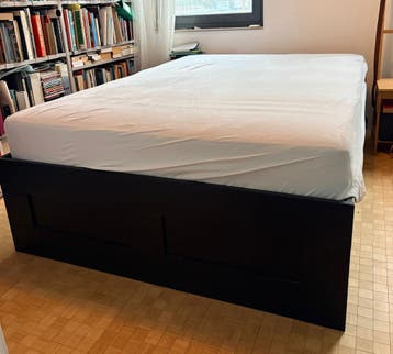 IKEA Brimnes bed met Vagstranda matras 140x200