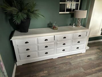 Wit dressoir (gratis ophalen)