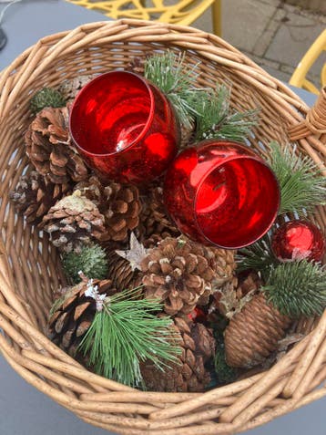 Decoratie materiaal voor nv kerstsrukje of kerstkrans