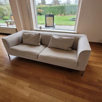 Ruime tweezitsbank van Montel