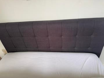 GRATIS Boxspring 140x200 met gestoffeerd hoofdbord