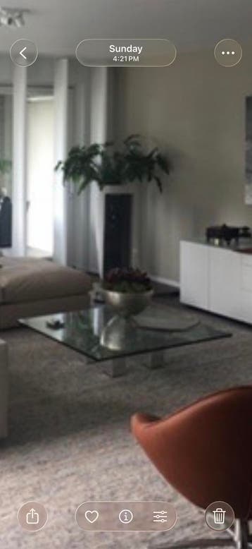 Free Glazen salontafel met metalen onderstel