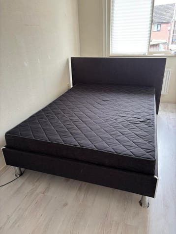 Twijfelaar bed 140x220 GRATIS
