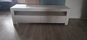 Modern wit TV-meubel met opbergruimte