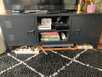 Zwart tv-meubel industrieel - gratis