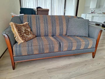 Zitbank, 4 eetkamerstoelen en 2 fauteuils - Complete set