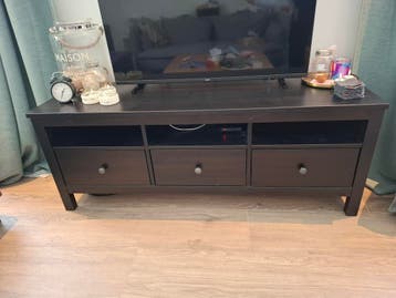 Zwart TV-meubel met lades en open vakken