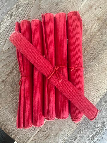 Set van 6 rode placemats van katoenmix