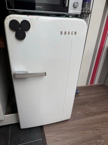 GRATIS Bosch koelkast met klein vriesvakje