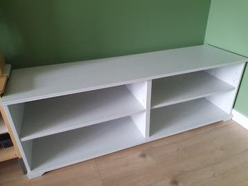 Gratis Ikea tv-meubel / lage kast 150x42x52