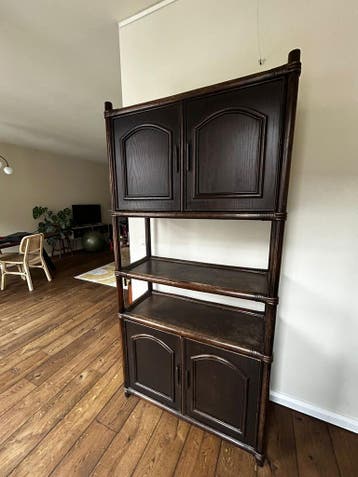 GRATIS mooie bruine rotan buffetkast