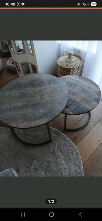 Set van 2 ronde salontafels met houten blad