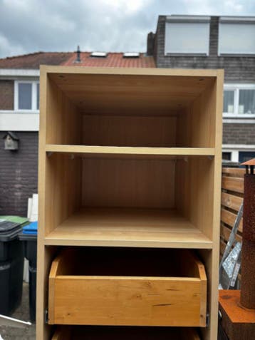 IKEA kast in goede staat - snel ophalen!