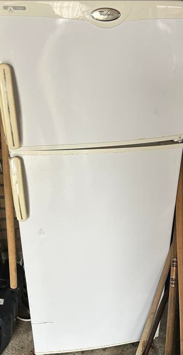 KAPOTTE Whirlpool koel-vriescombinatie