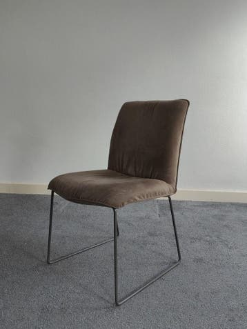 Gratis af te halen: 3 eetkamerstoelen ecru/grijs
