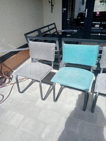 Set van 6 Goossens eetkamerstoelen (3 groen, 3 grijs)