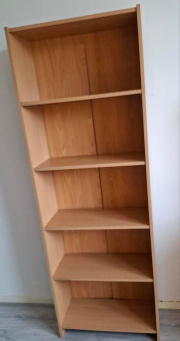 GRATIS Twee boekenkasten