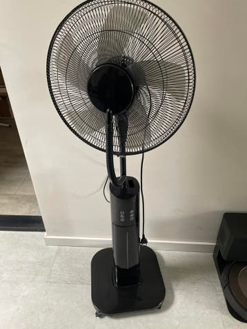 Ventilator met waterreservoir - defect, voor handige klusser