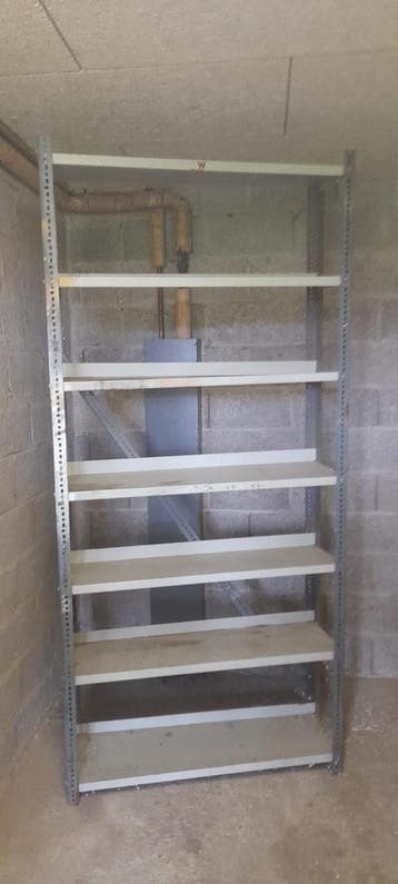 Metalen rek gratis meenemen