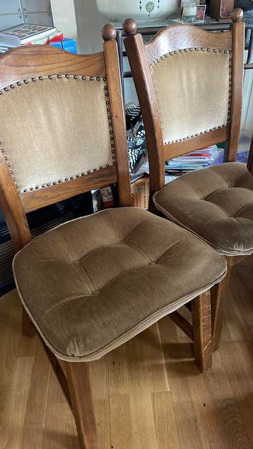 4 Eettafel stoelen 80-er jaren, bijna gratis…