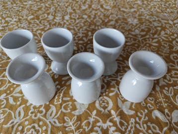 6 witte eierdopjes - nooit gebruikt