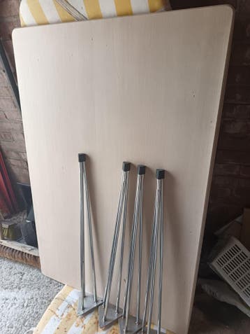 Tafel (gebruikt) 80,5 x 121 cm afgerond maat