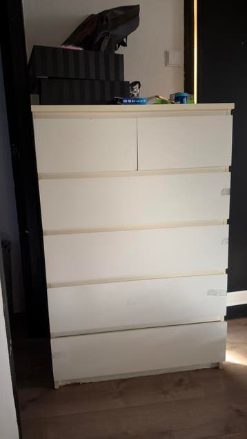 Witte ladekast met zes lades