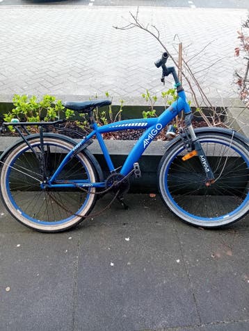 Blauwe jongensfiets gratis