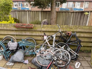 Gratis af te halen: aluminium en oud ijzer (fietsen)