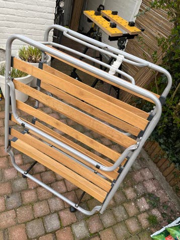 Logeerbed eenpersoons op wieltjes