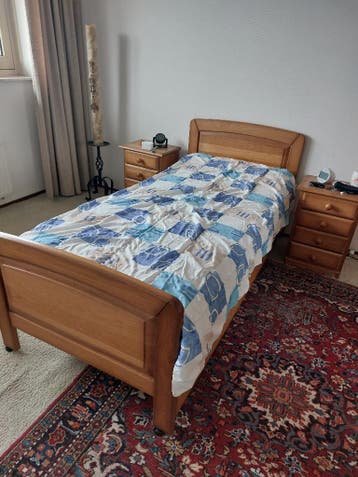 Houten 1 persoons ledikant 90x200