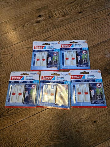 Tesa plakhaakjes