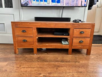 Massief houten tv-meubel met lades GRATIS