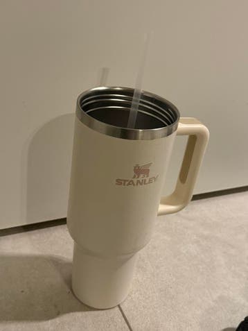 Stanley Quencher H2.0 FlowState Tumbler - Crème