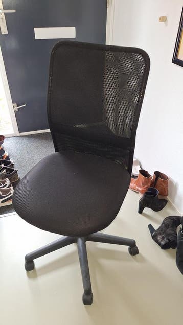 Bureaustoel, inclusief plaatsbare armleuningen