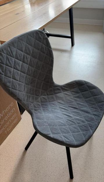 4 grijze eettafelstoelen van Kwantum - Gratis af te halen